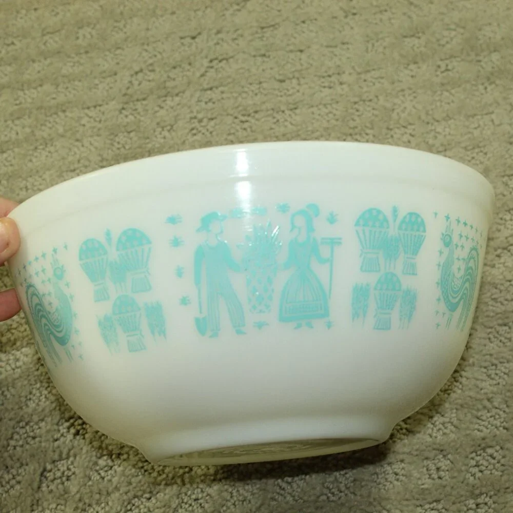 PYREX Amish Butterprint 3 Pc Mixing Bowl  White/Turquoise 401 - 403
